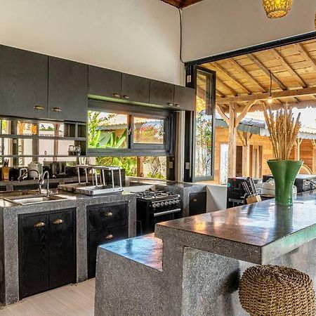 Berawa Canggu Stylish Joglo 3 Bedrooms Private Villa With Private Pool 외부 사진