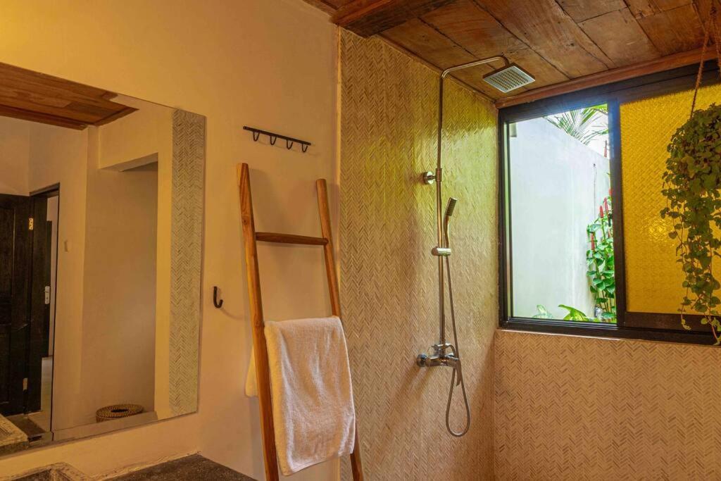 Berawa Canggu Stylish Joglo 3 Bedrooms Private Villa With Private Pool 외부 사진